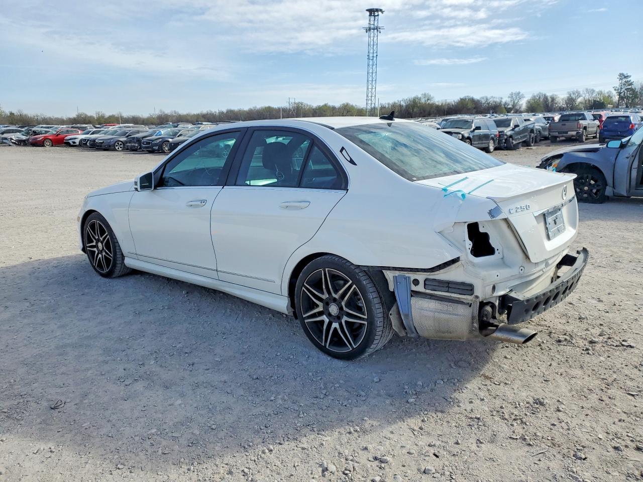 2014 Mercedes-Benz C 250 - Image 2