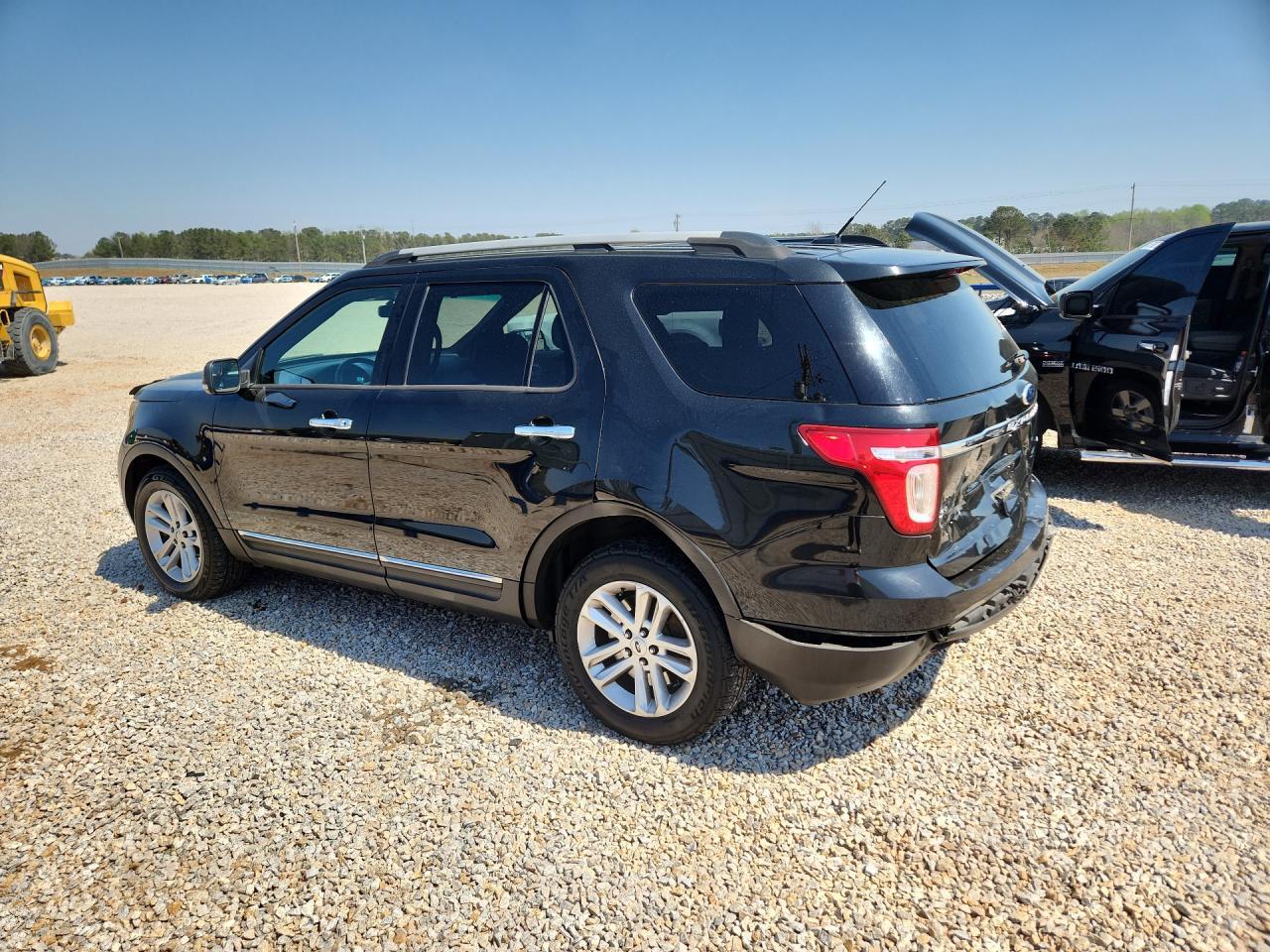 2013 Ford Explorer Xlt - Image 2