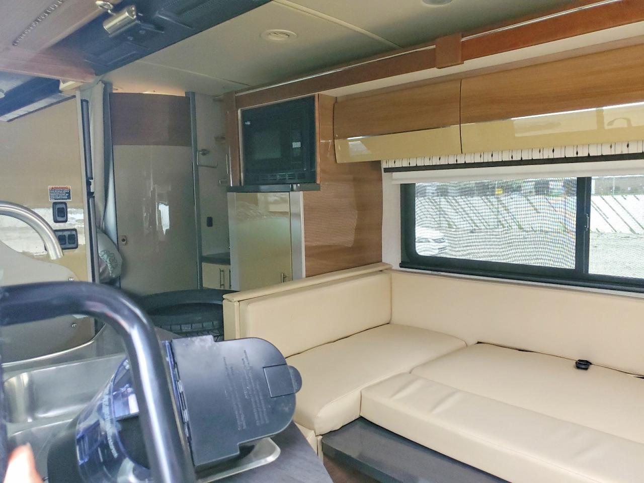2015 Mercedes-Benz Sprinter 3500 - Фото 6