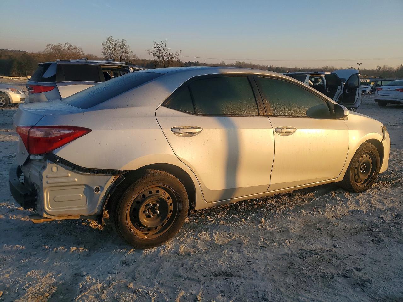 2019 Toyota Corolla Le - Image 3