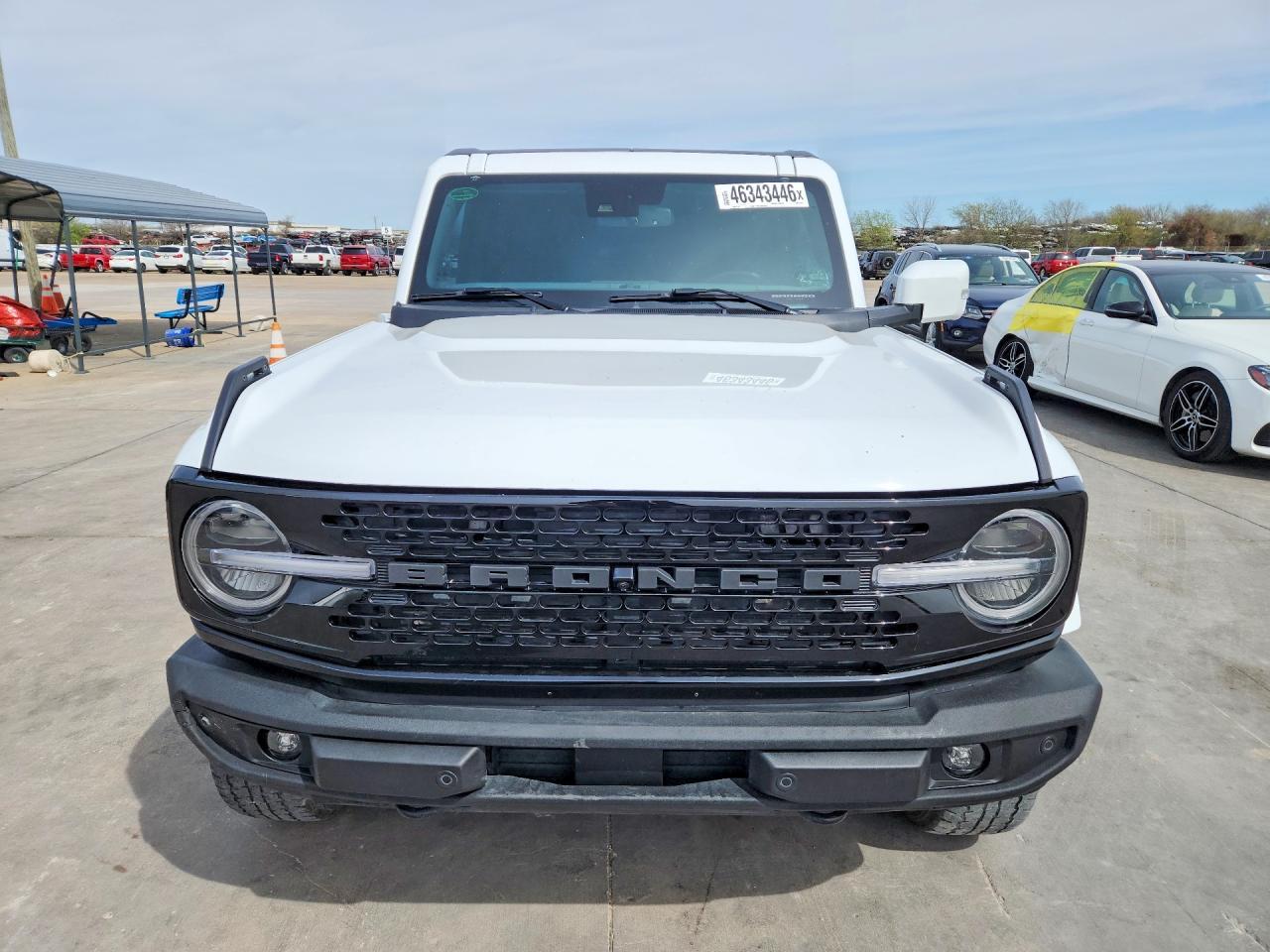 2022 Ford Bronco Base - Image 5