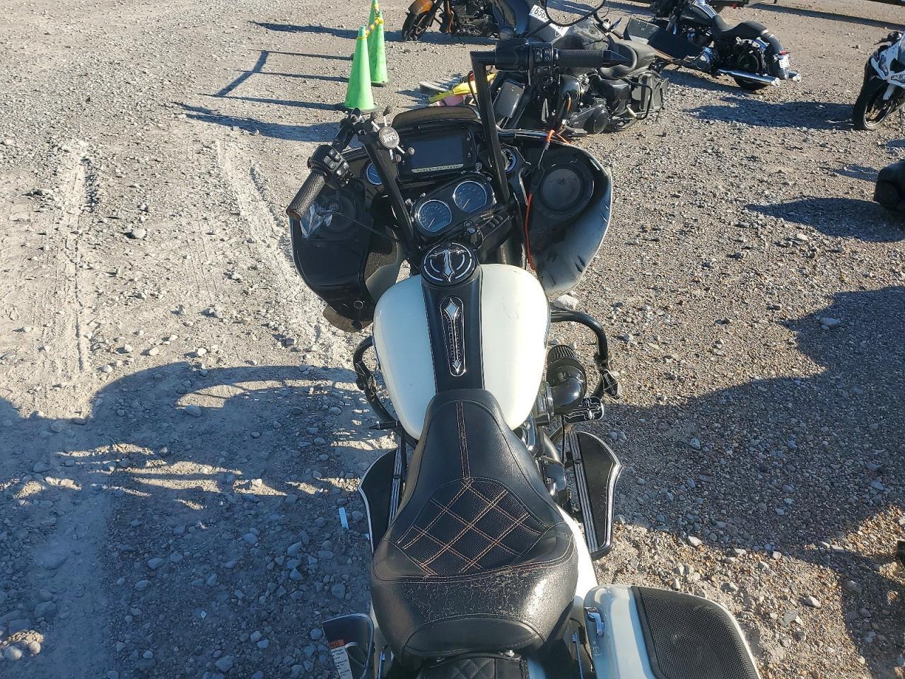 2018 Harley-Davidson Fltrxs Road Glide Special - Фото 6