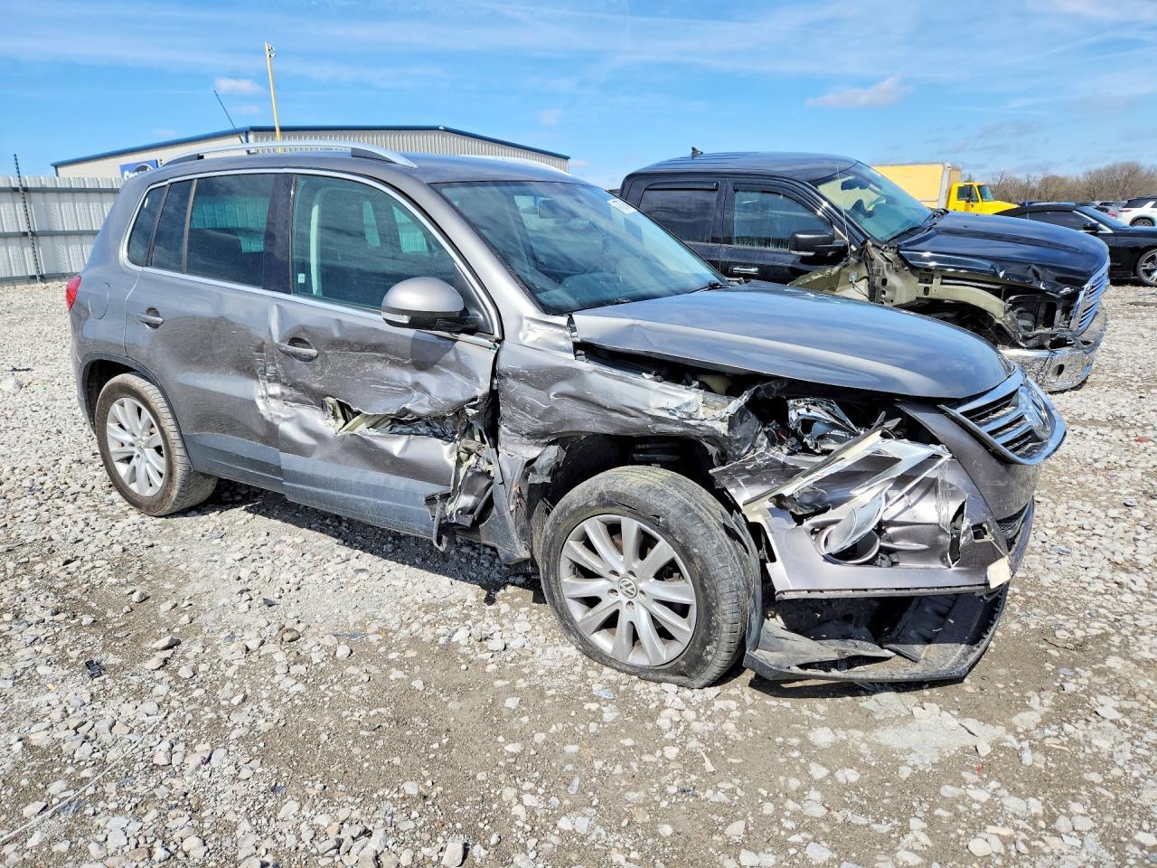 2009 Volkswagen Tiguan Se - Image 4