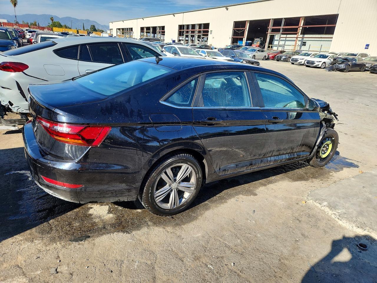 2019 Volkswagen Jetta S - Фото 3