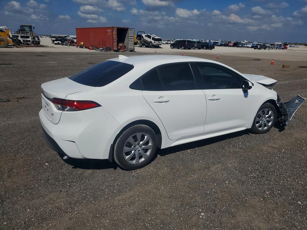 2026 Toyota Corolla Le - Image 3
