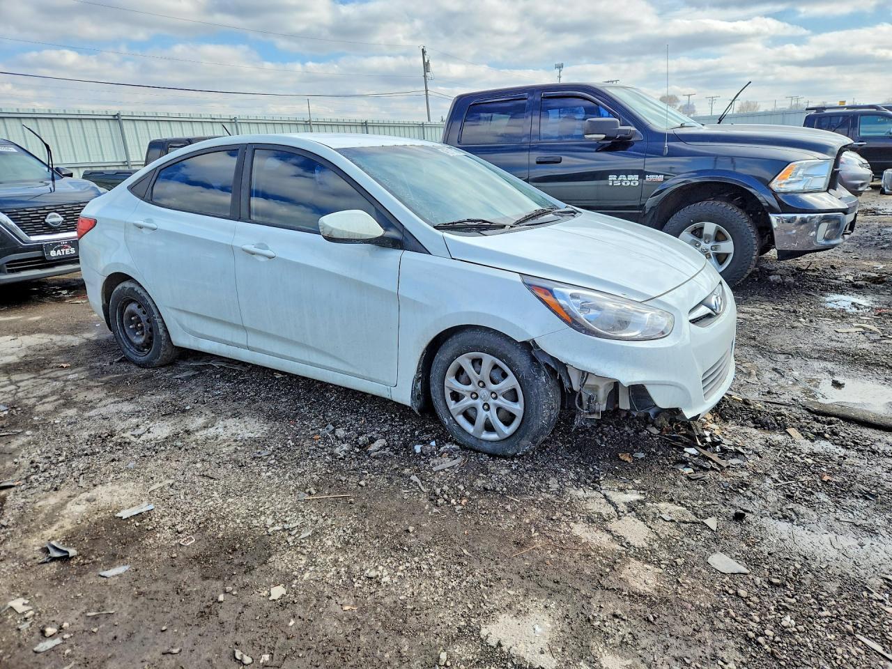 2013 Hyundai Accent Gls - Image 4