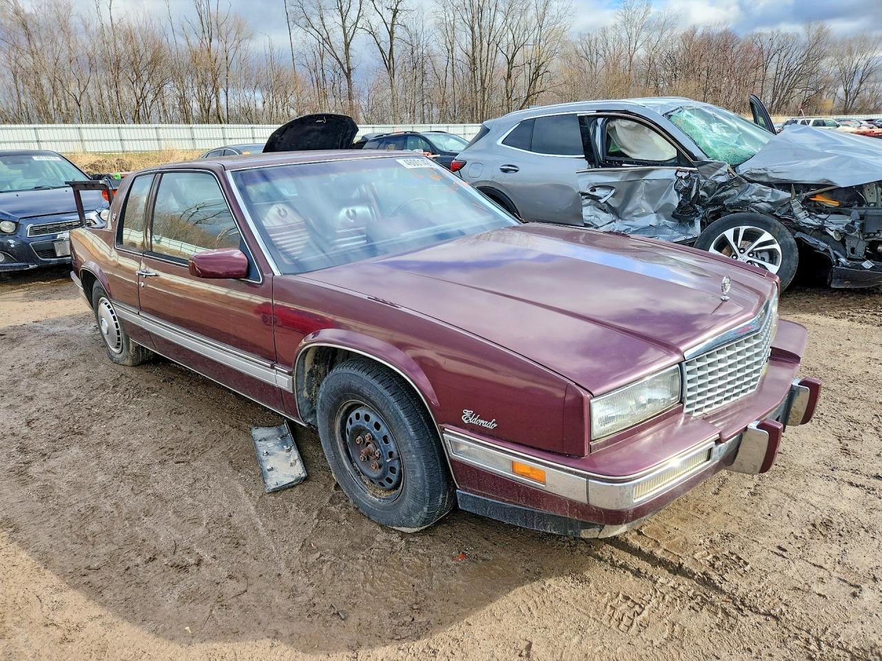 1986 Cadillac Deville - Image 4