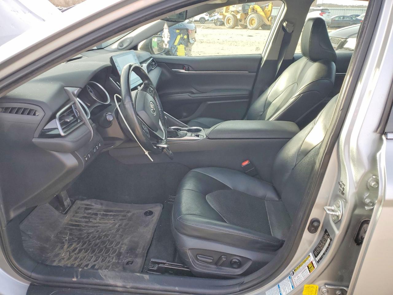 2022 Toyota Camry Xle - Image 7
