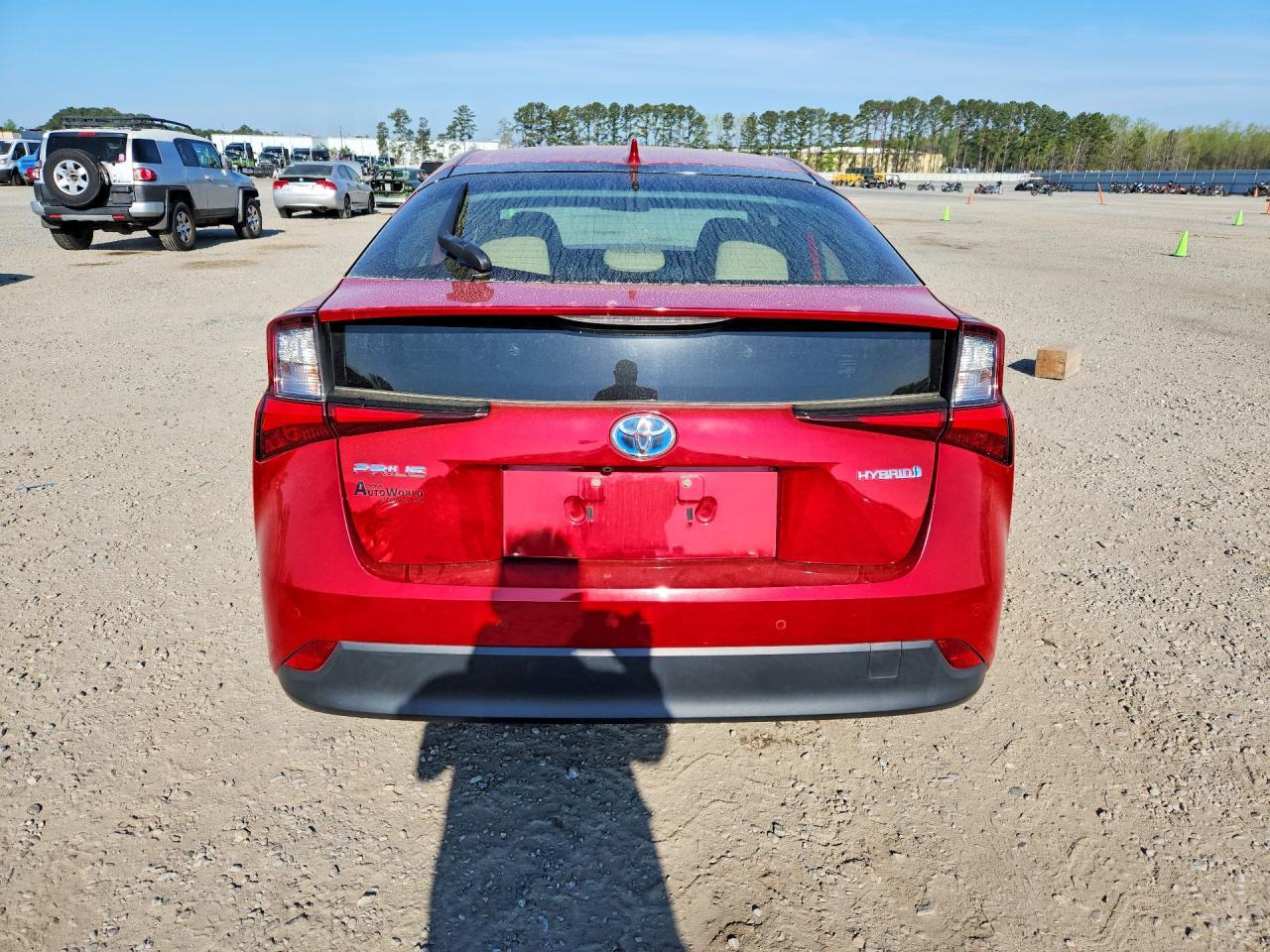 2019 Toyota Prius Le - Фото 6