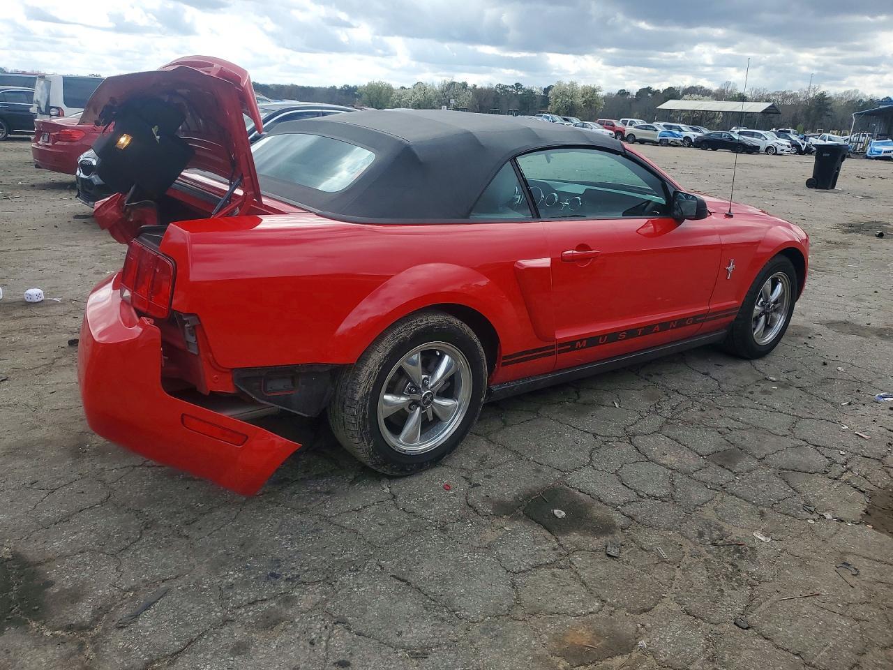 2005 Ford Mustang - Image 3