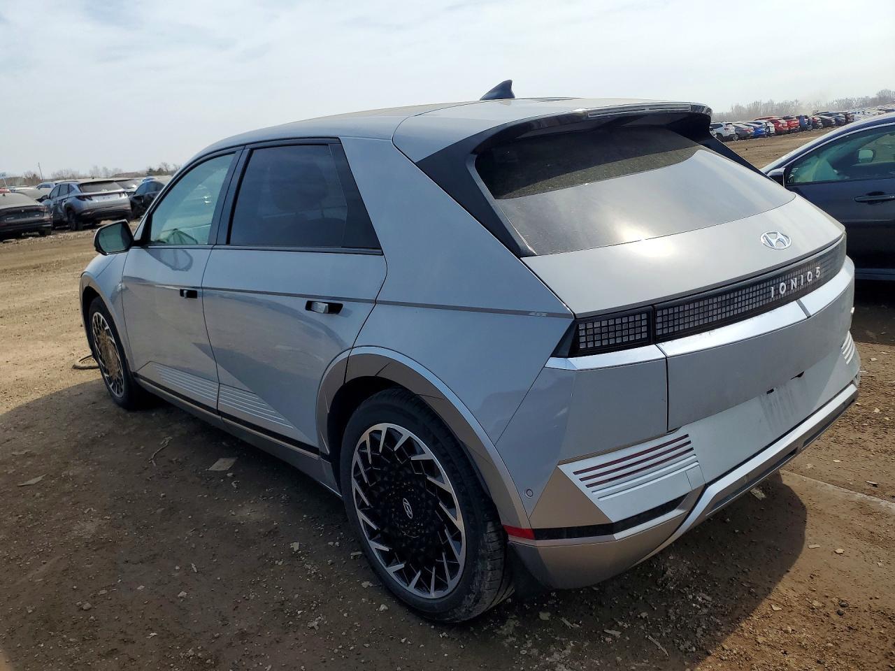 2023 Hyundai Ioniq 5 Limited - Image 2