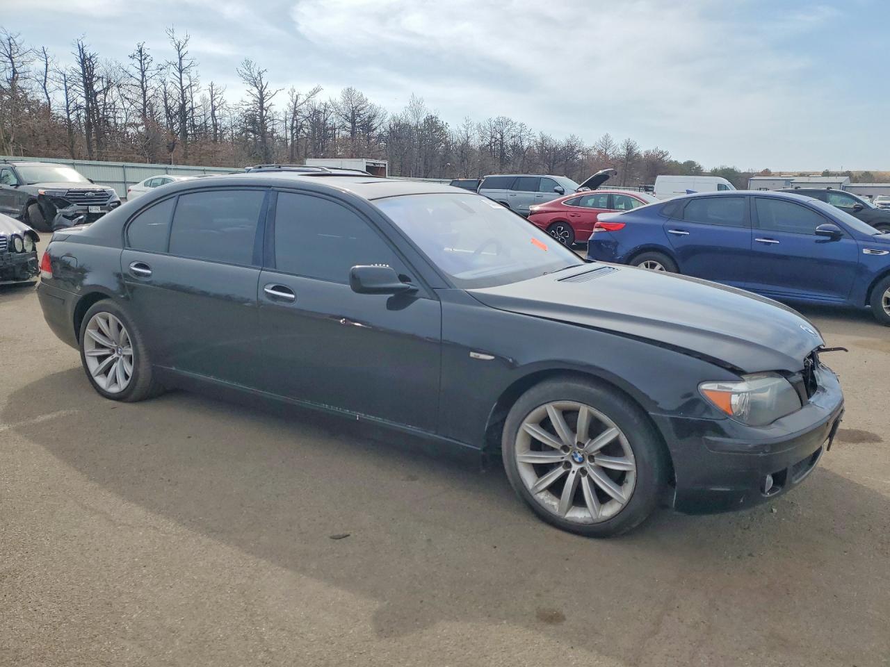 2007 BMW 750 - Image 4