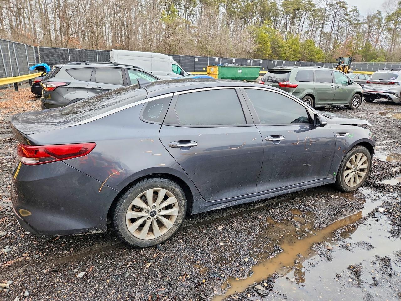 2018 Kia Optima S - Image 3