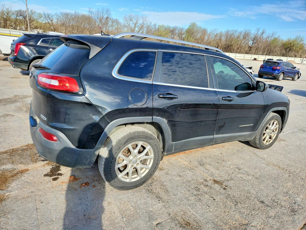 2015 Jeep Cherokee Latitude - Фото 3