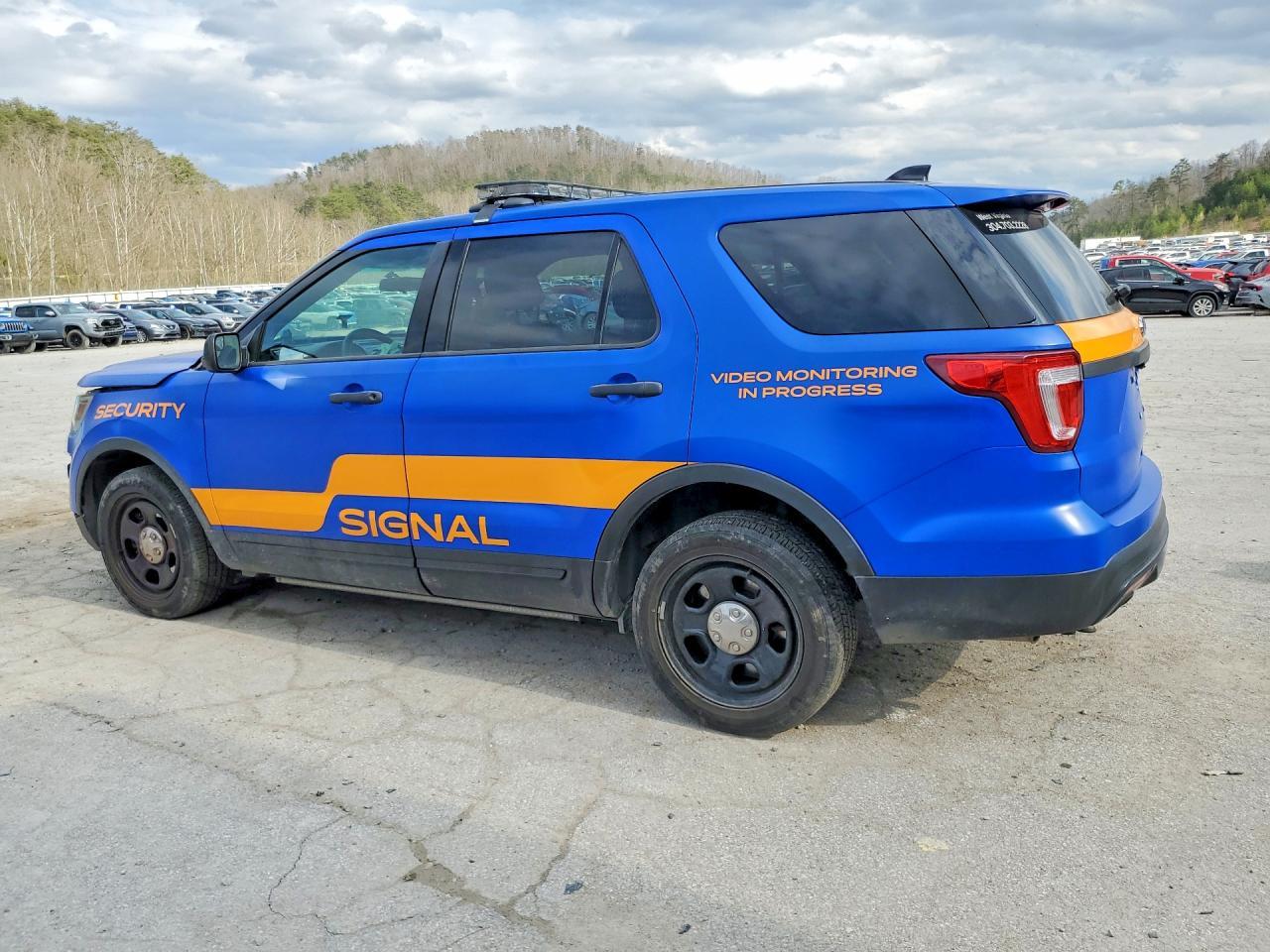 2017 Ford Explorer - Фото 2