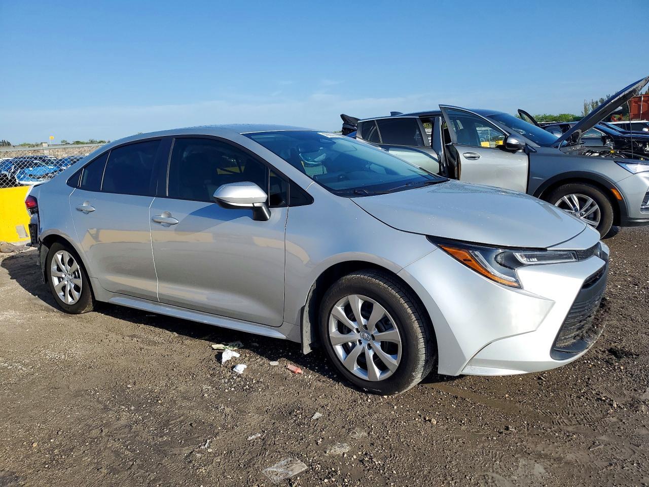 2026 Toyota Corolla Le - Фото 4