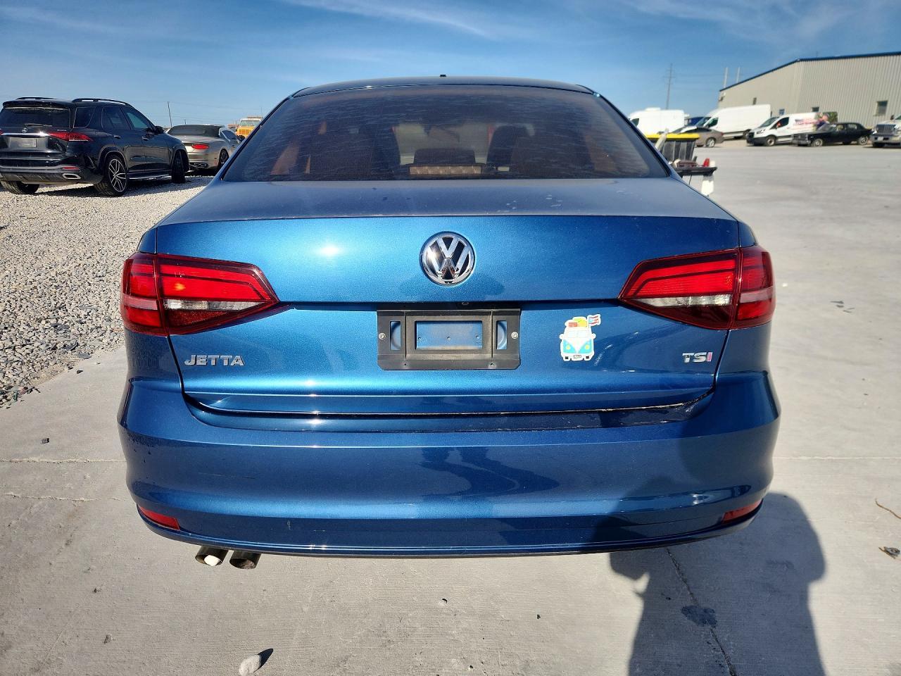 2017 Volkswagen Jetta S - Фото 6