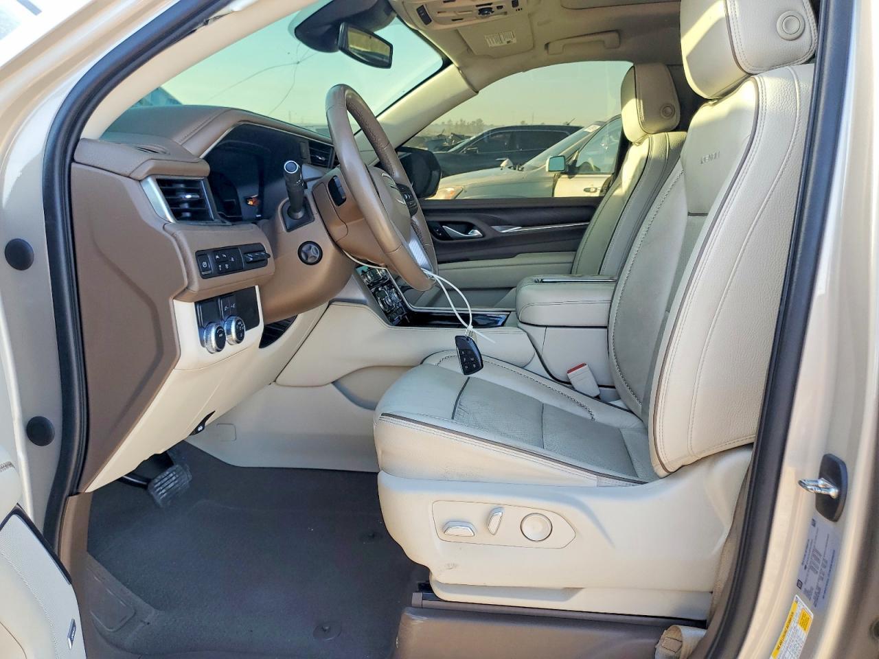 2023 GMC Yukon Xl Denali - Фото 7