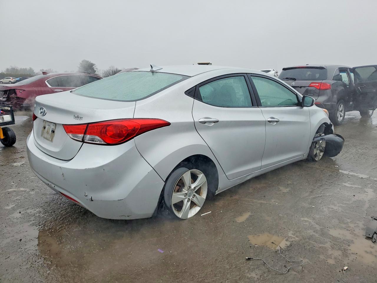 2013 Hyundai Elantra Gls - Image 3