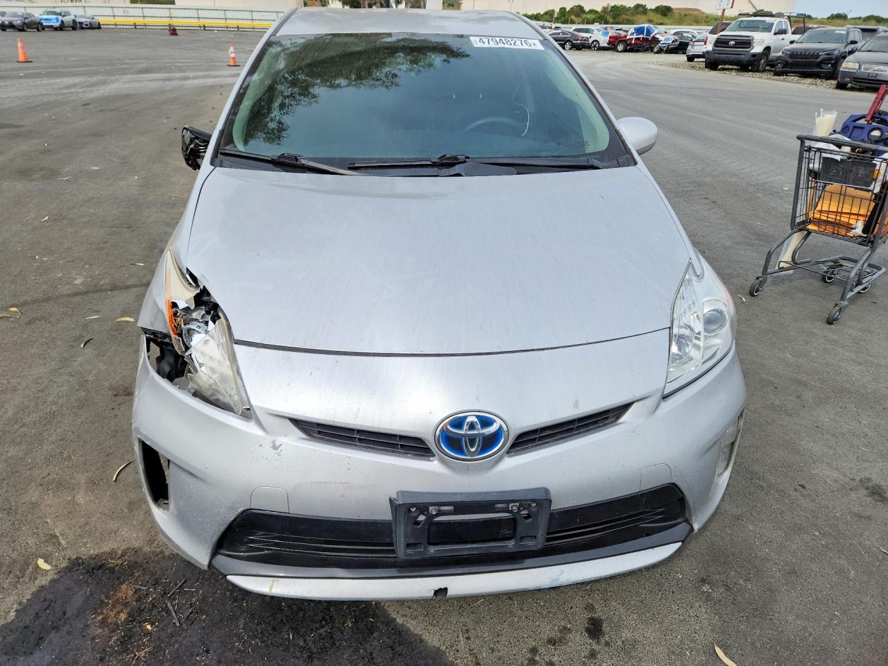 2013 Toyota Prius Two - Image 5