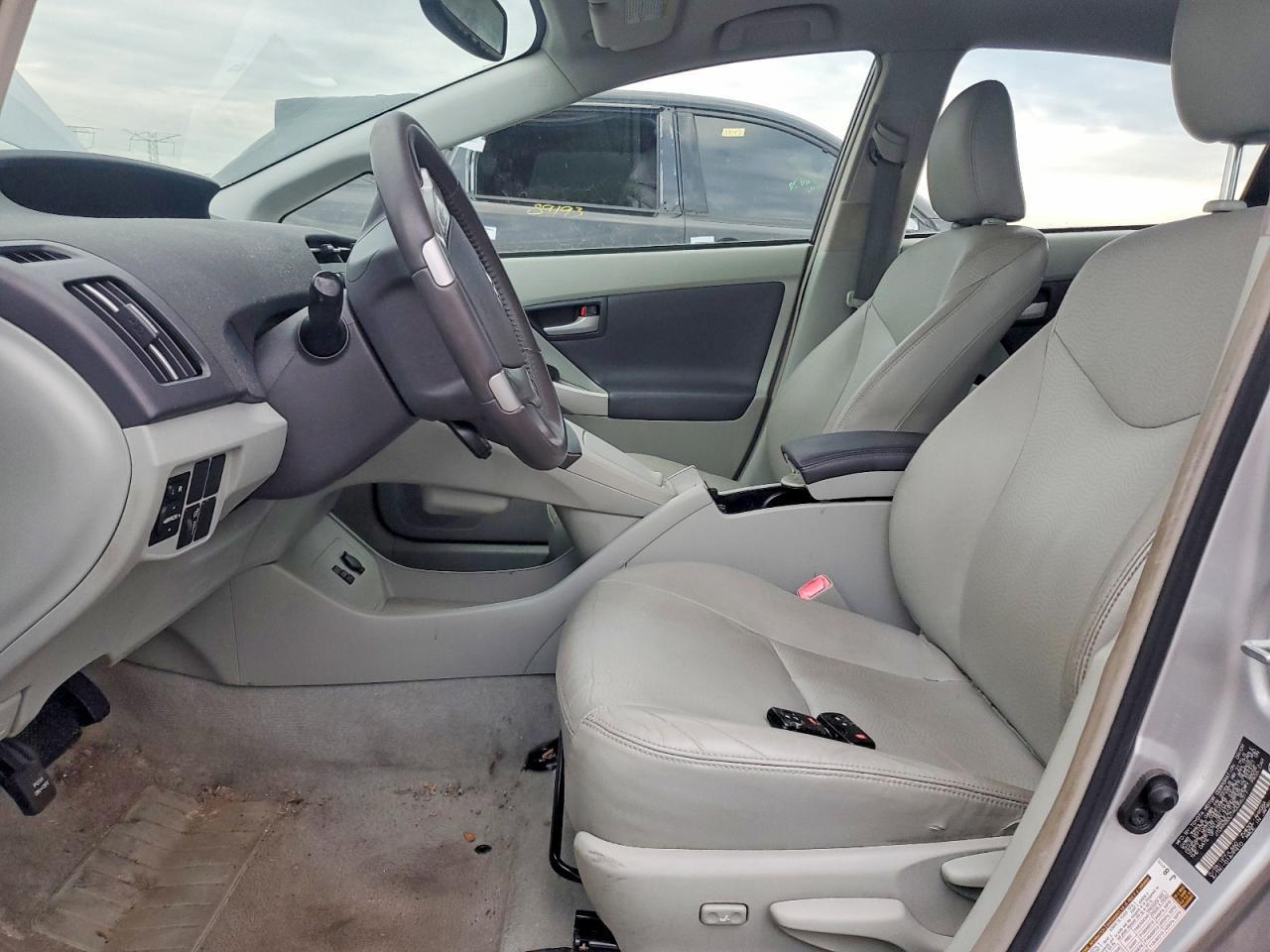 2010 Toyota Prius Iv - Image 7