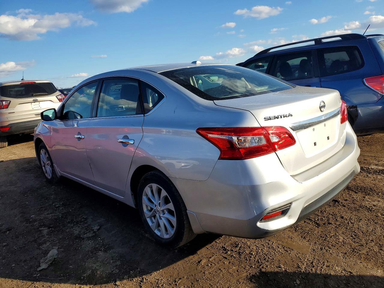 2019 Nissan Sentra Sv - Фото 2