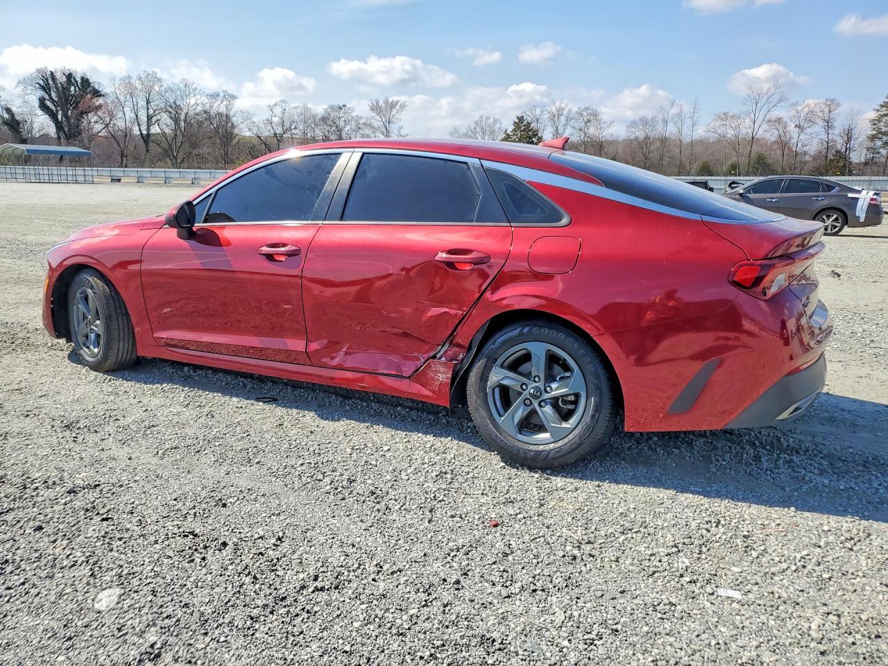 2021 Kia K5 Lx - Фото 2