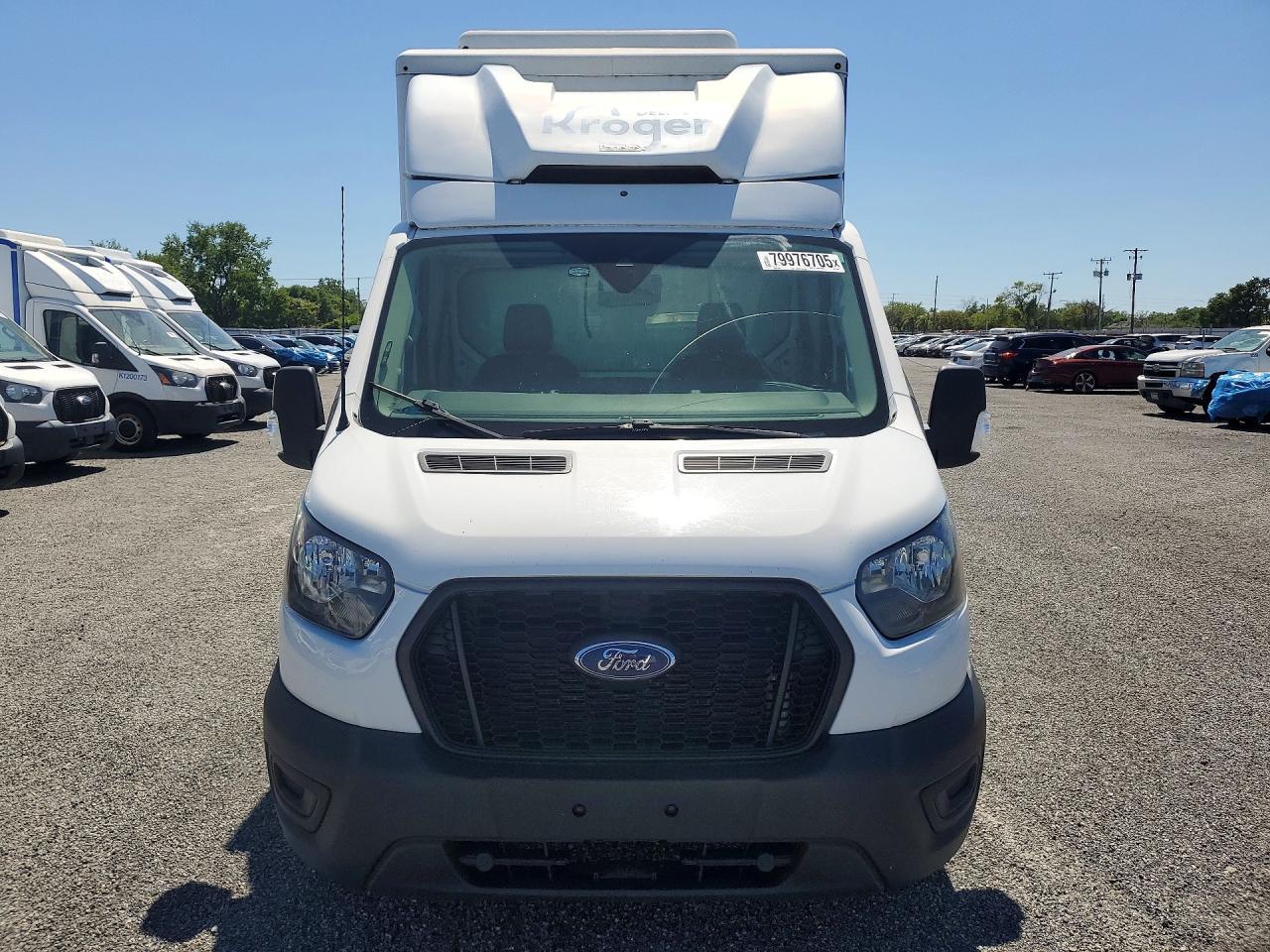2020 Ford Transit Delivery Truck - Фото 5