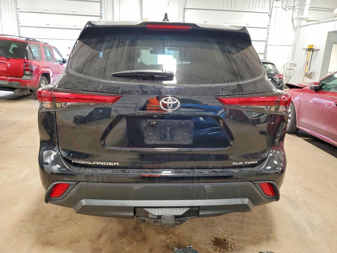 2021 Toyota Highlander Xle - Image 6
