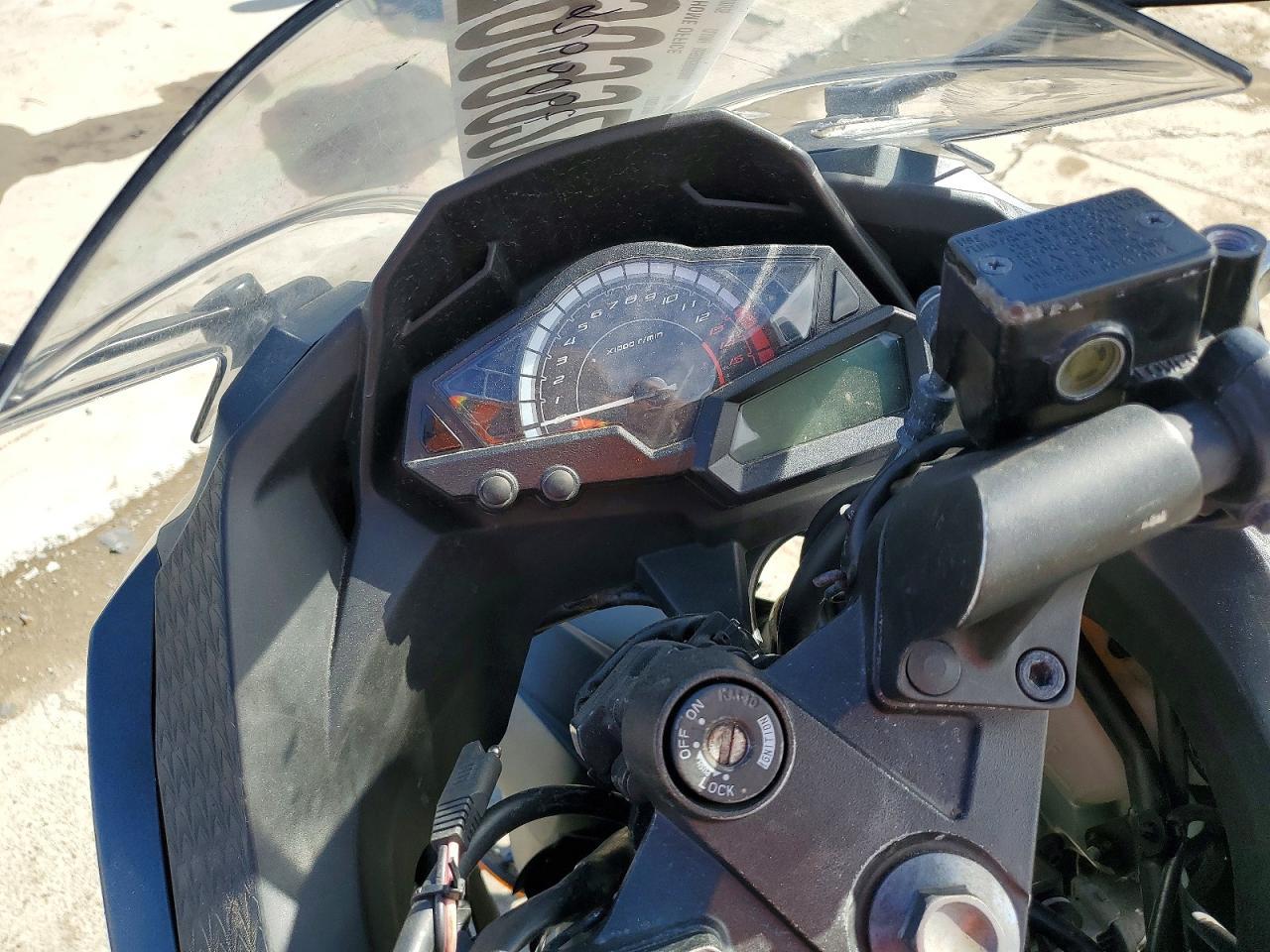 2016 Kawasaki Ex300 A - Image 7