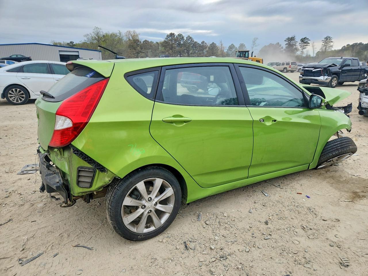 2013 Hyundai Accent Se - Image 3