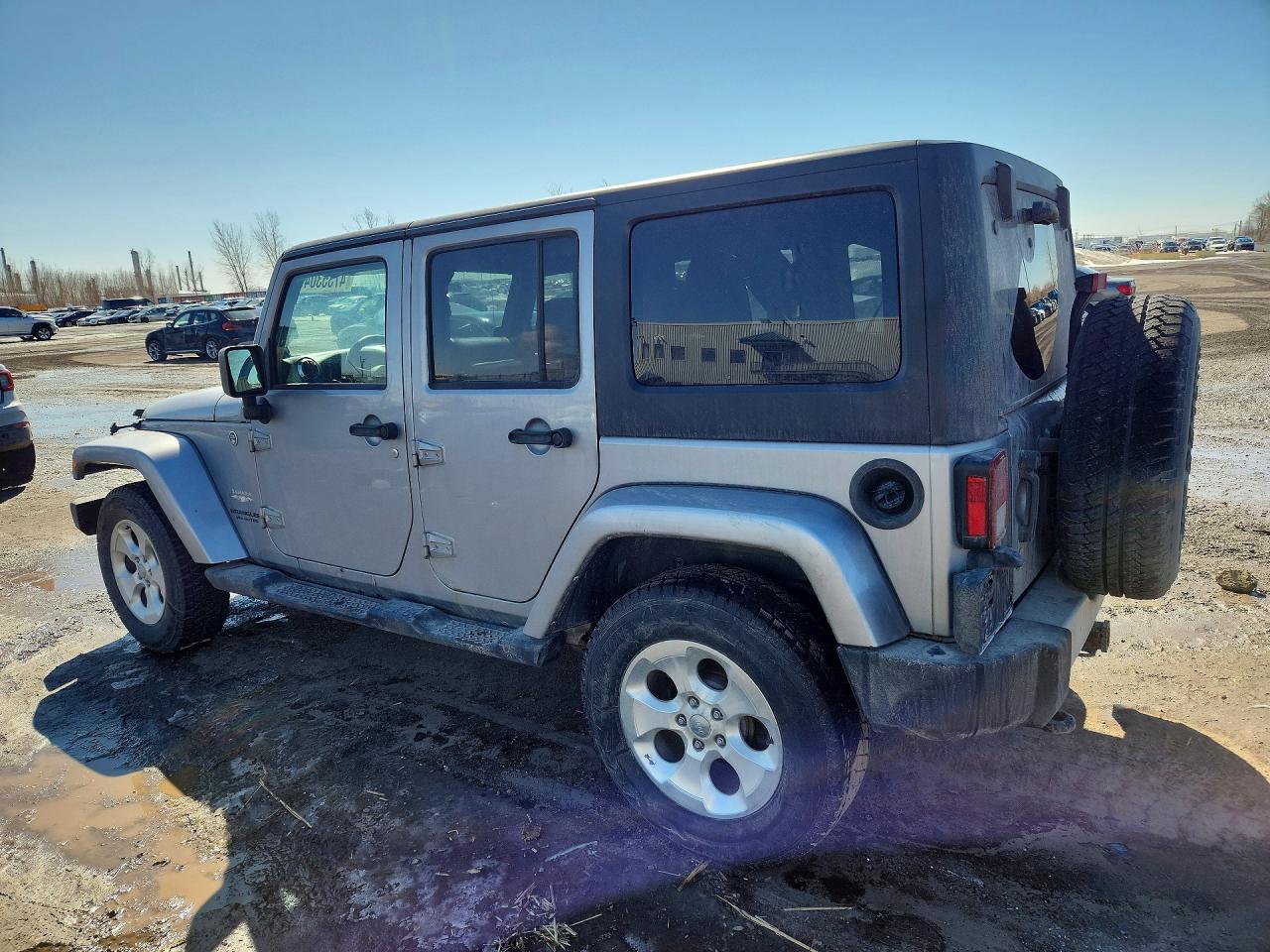 2013 Jeep Wrangler Unlimited Sahara - Image 2
