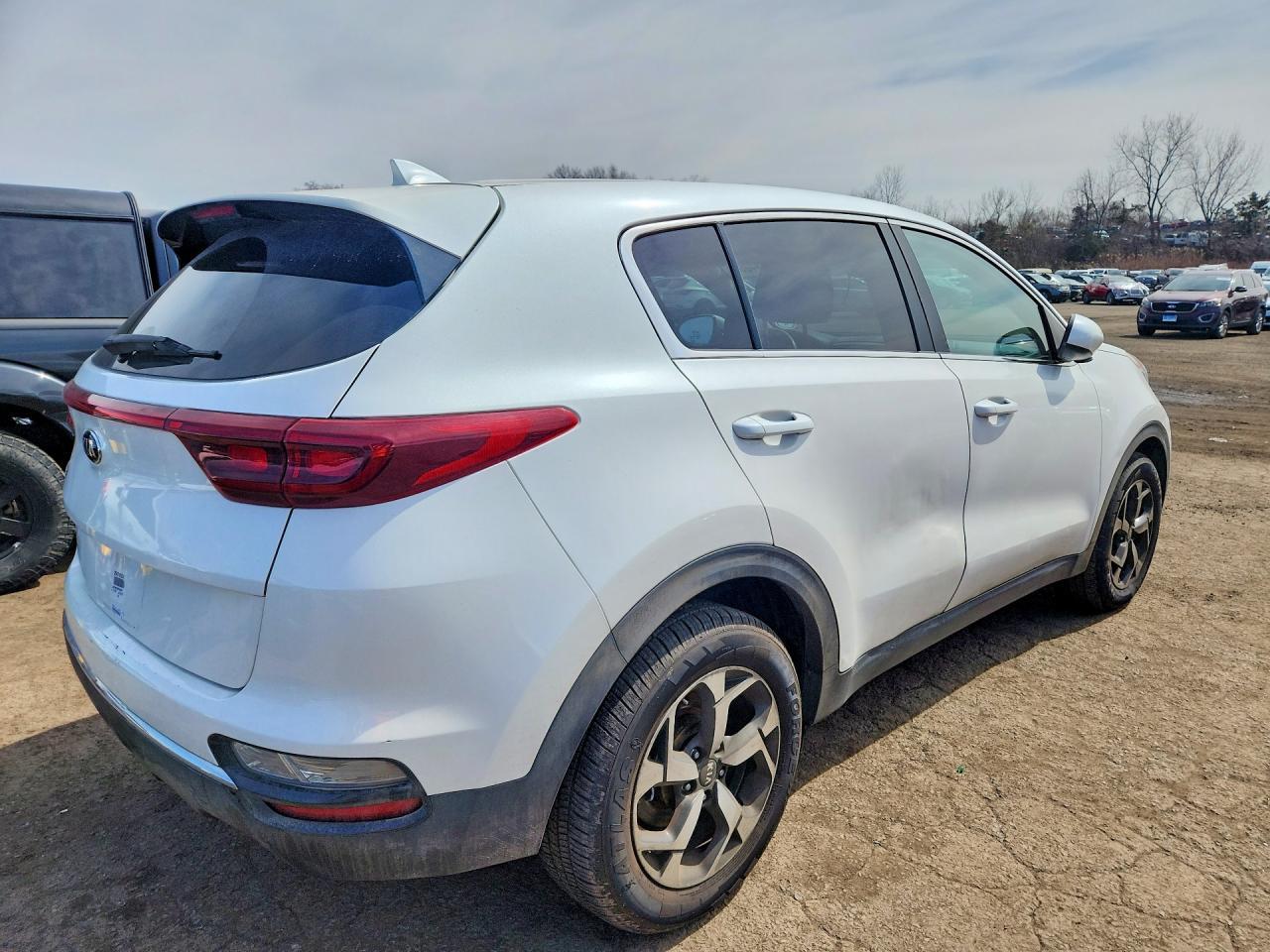 2021 Kia Sportage Lx - Image 3