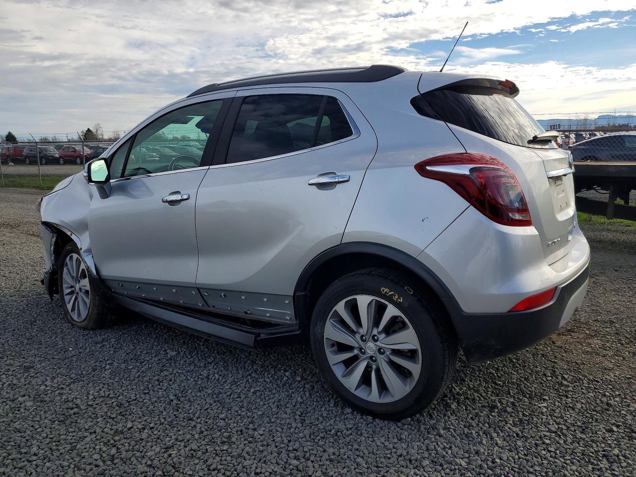 2018 Buick Encore Preferred - Фото 2