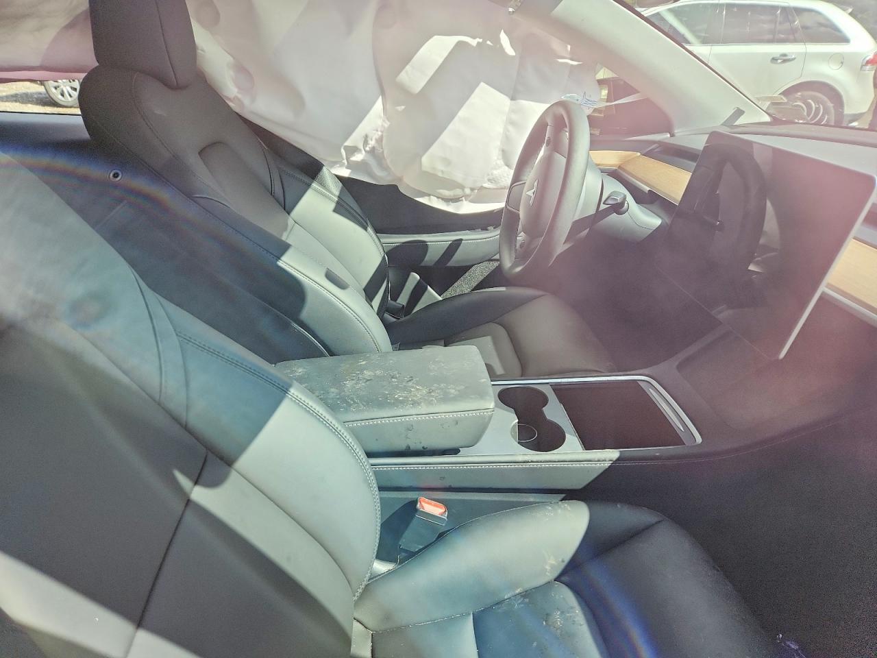 2024 Tesla Model Y - Фото 7