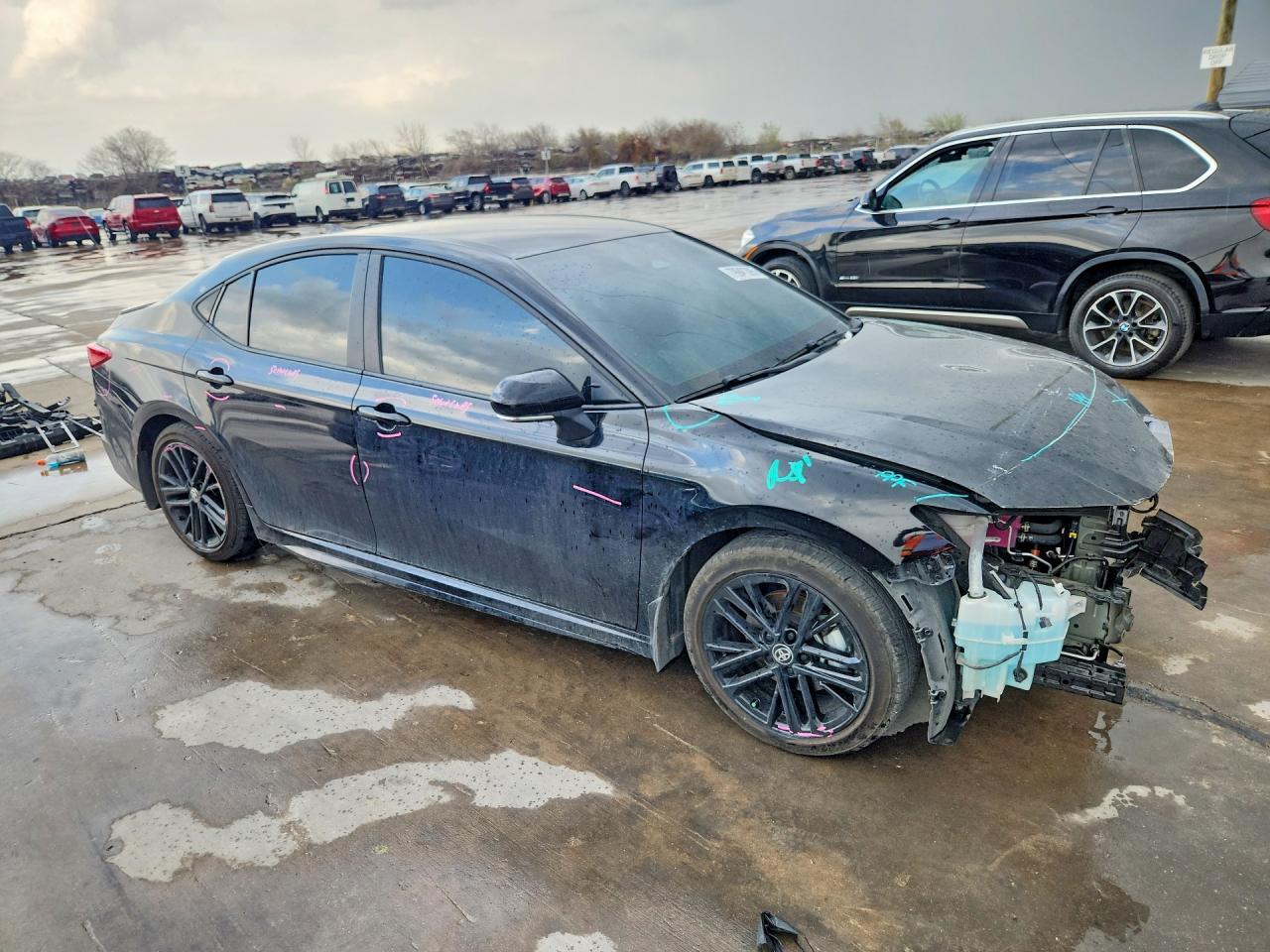 2025 Toyota Camry Se - Image 4