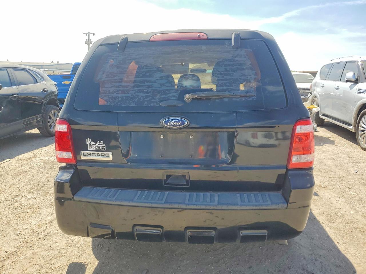 2012 Ford Escape Xls - Image 6