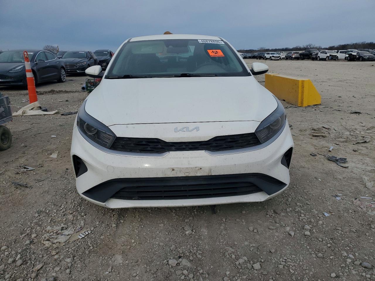 2022 Kia Forte Fe - Фото 5