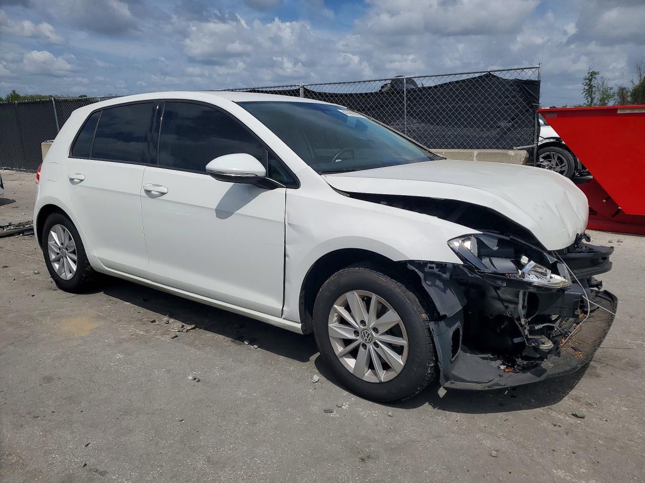 2016 Volkswagen Golf S - Фото 4