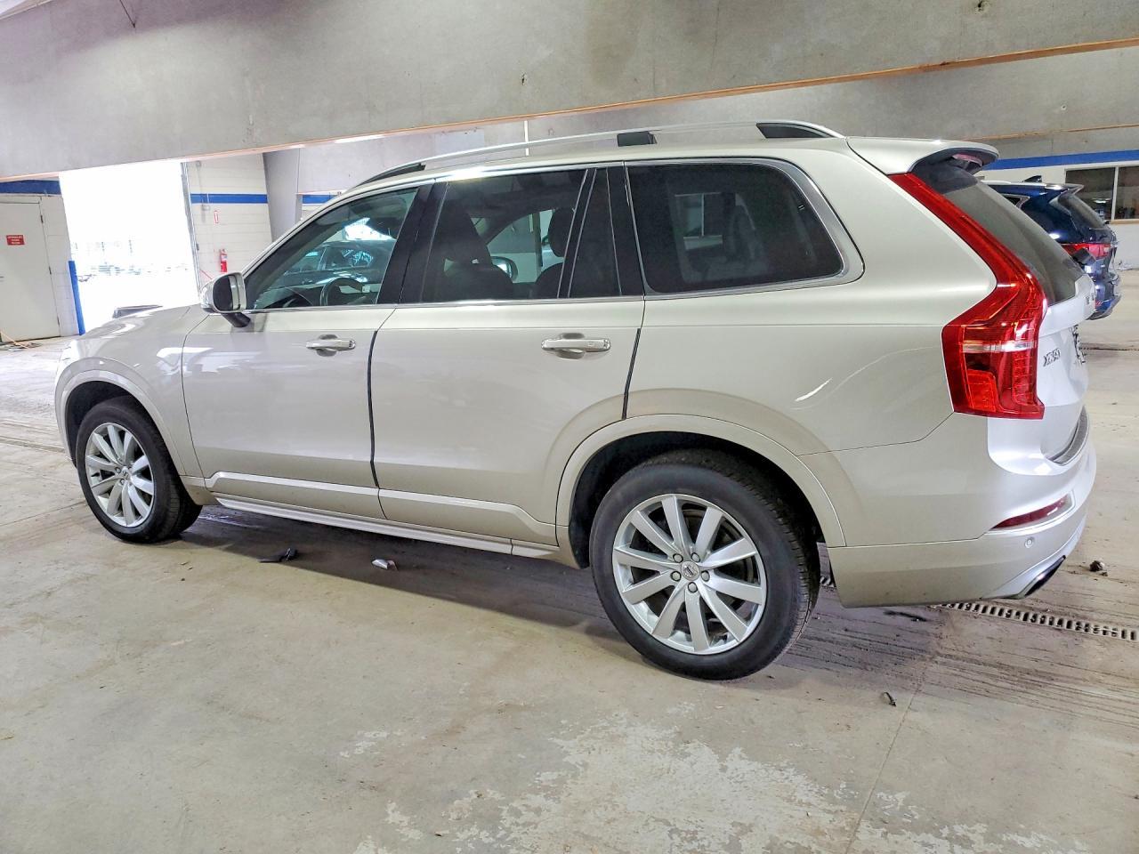 2016 Volvo Xc90 T6 - Image 2