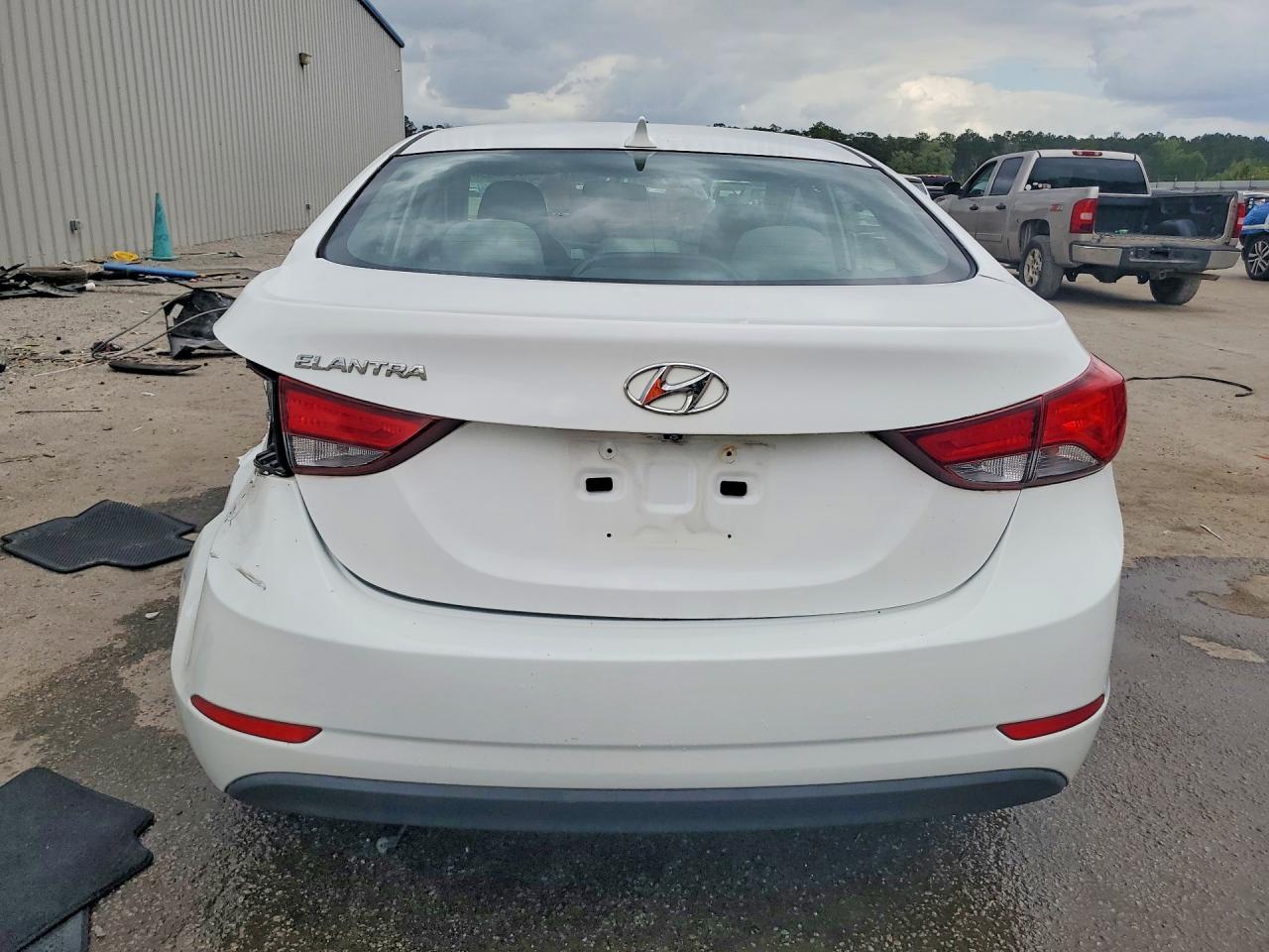 2014 Hyundai Elantra Se - Image 6