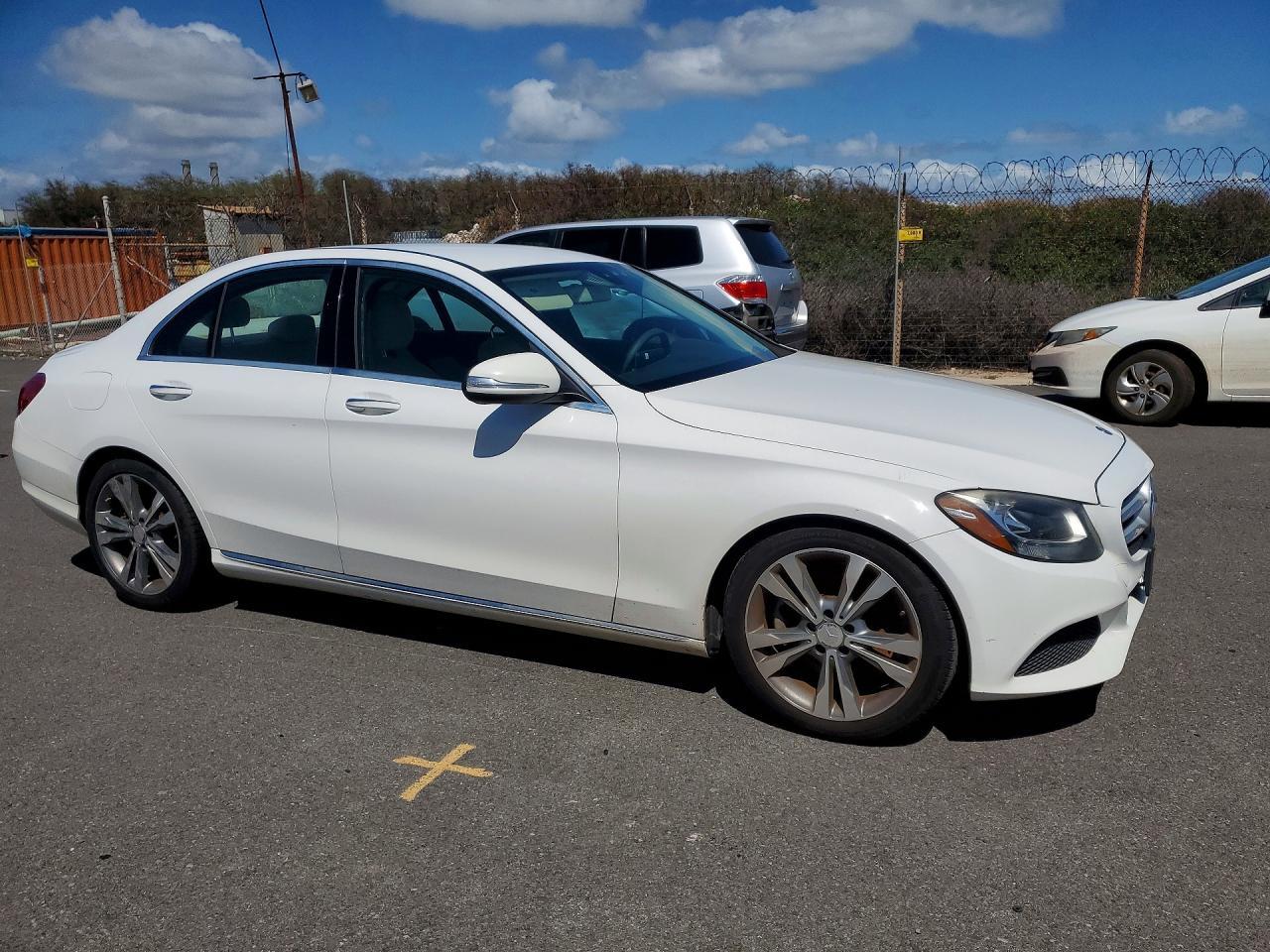 2015 Mercedes-Benz C 300 - Image 4