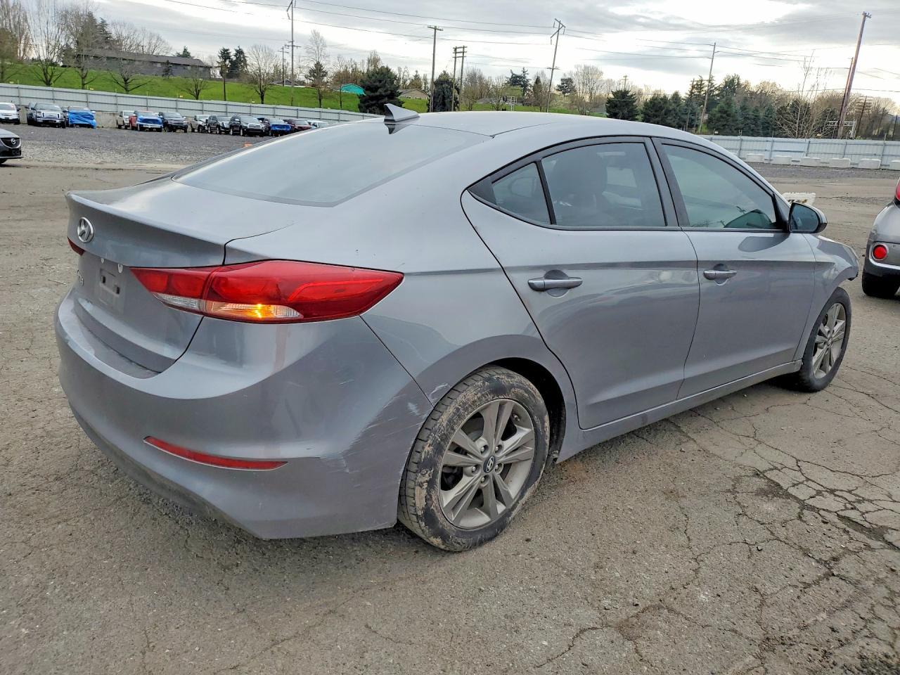 2018 Hyundai Elantra Sel - Фото 3
