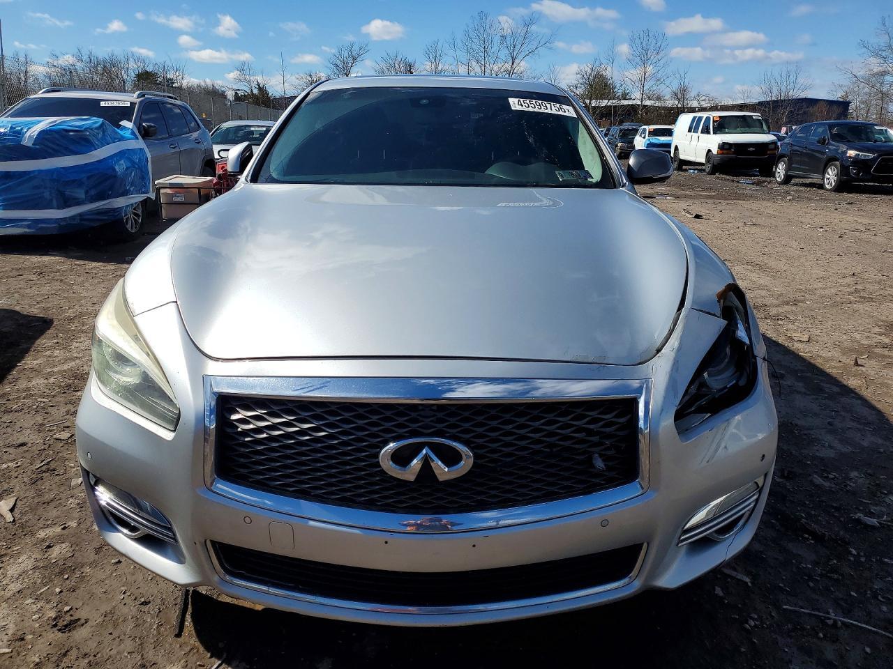 2015 Infiniti Q70 3.7 - Фото 5