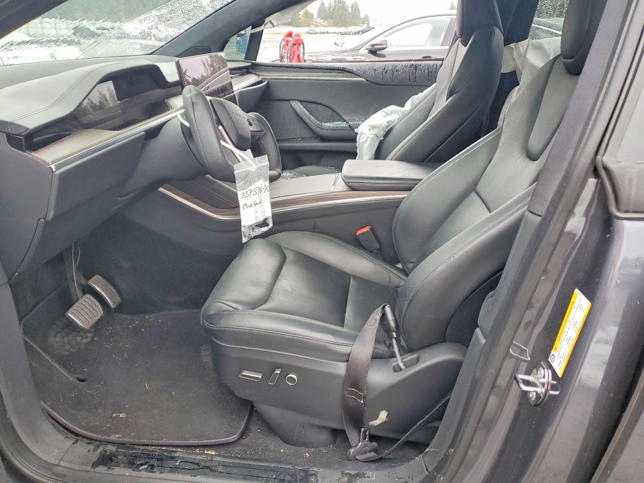 2022 Tesla Model X - Фото 7