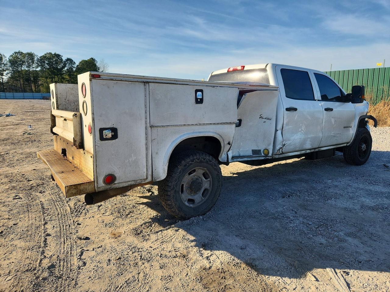 2015 GMC Sierra Utility / Service Truck - Image 3