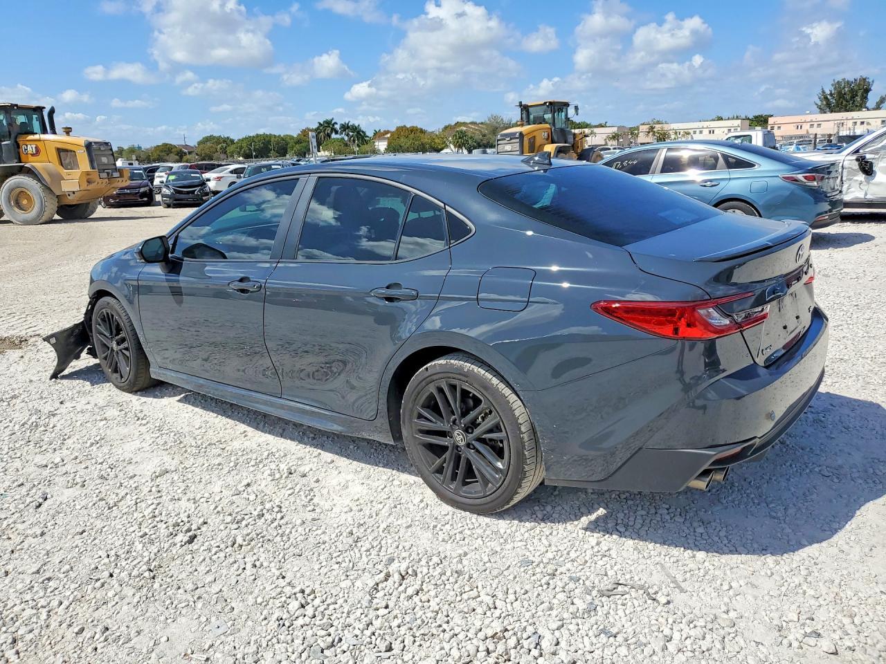 2025 Toyota Camry Se - Image 2