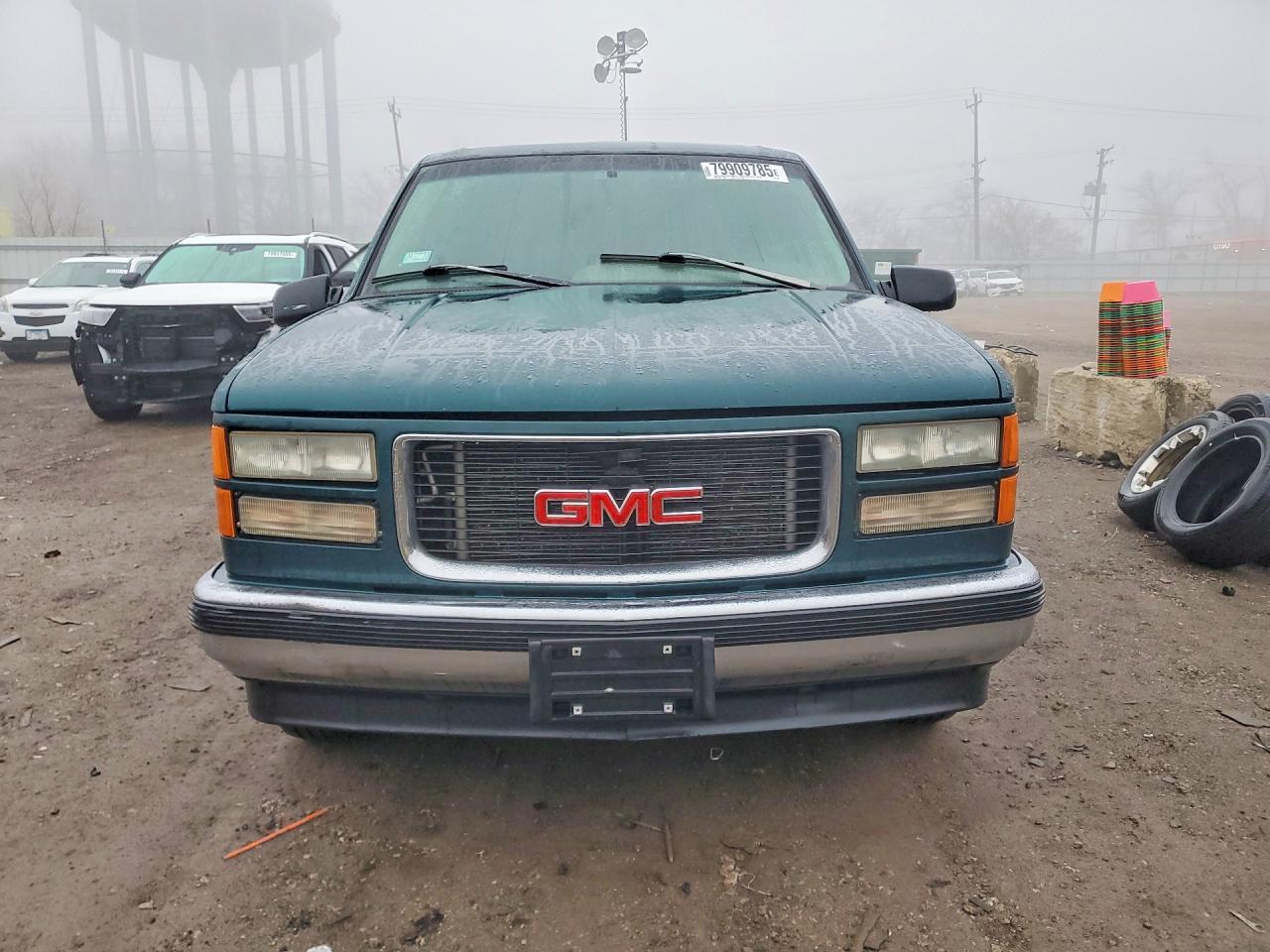 1996 GMC Suburban C1500 - Image 5