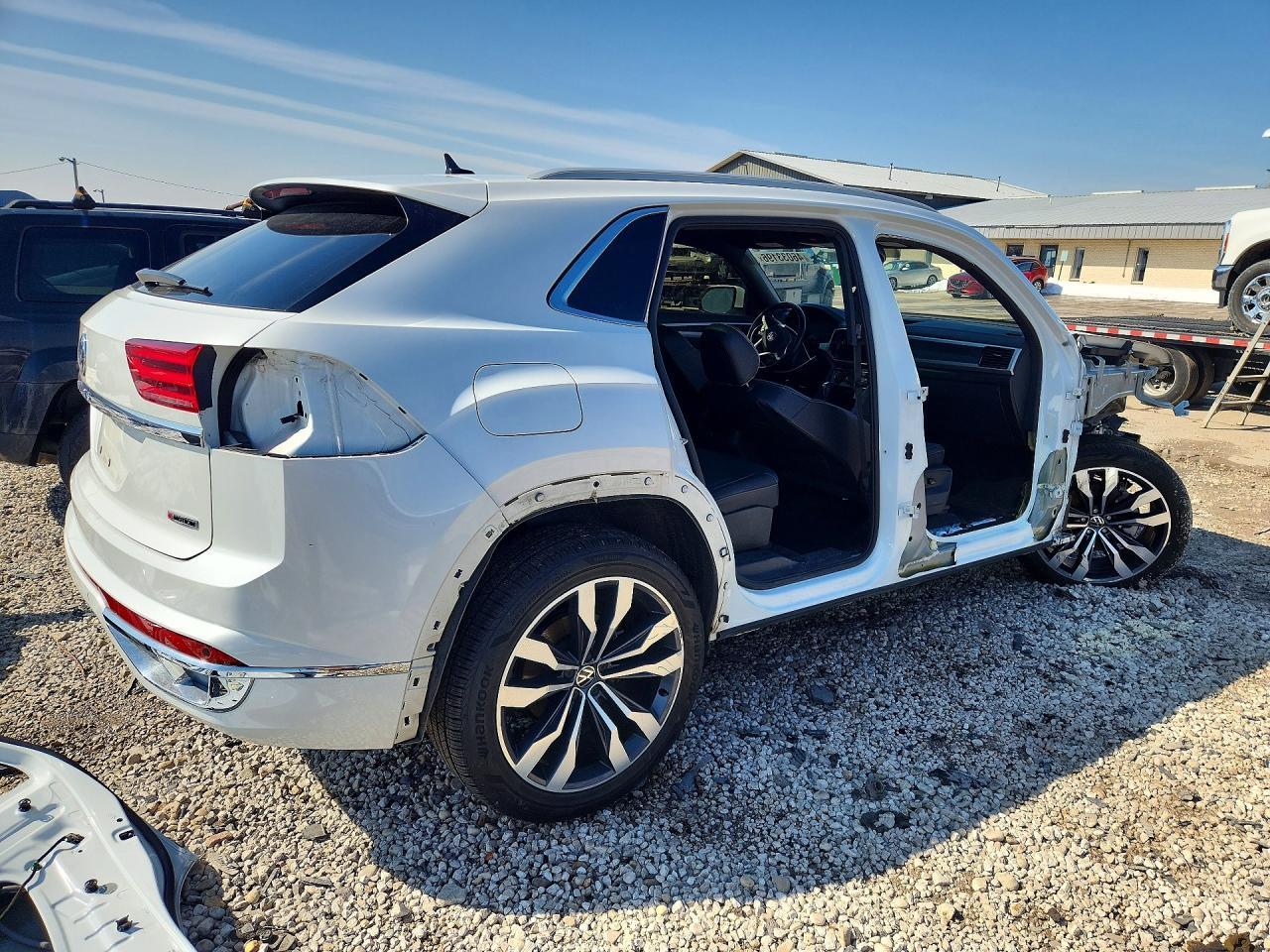 2021 Volkswagen Atlas Cross Sport Sel R-Line - Фото 3