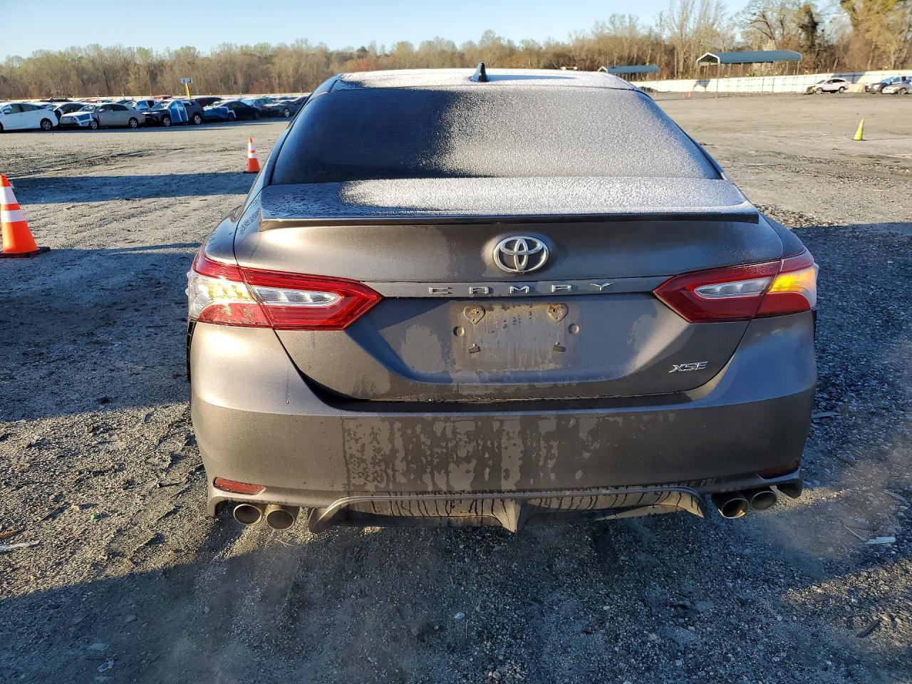 2020 Toyota Camry Xse - Фото 6